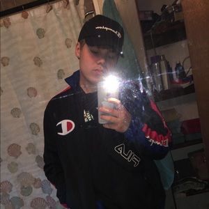 Meet your Posher, Colin